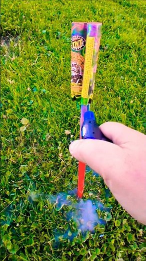 Screaming Bottle Rockets #fireworks #pyro #rocket #rocketfail #fail