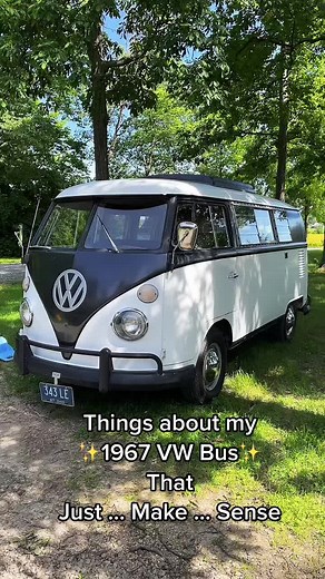 Features of a 1967 Volkswagen Bus