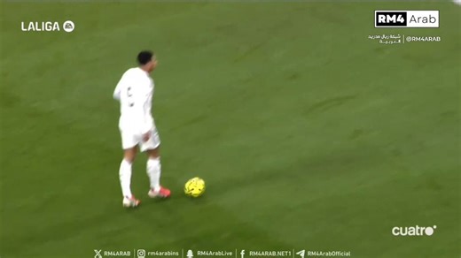 Je trouve ça trop dingue qu’ils aient aussi sifflés des Huijsen 20 ans et première année au club alors que Mbappé le soit disant meilleur joueur du monde fallait être patient avec lui les premiers mois où il était ganzou et ne pas le brusquer.