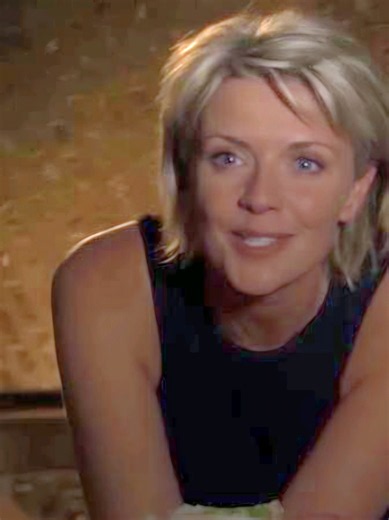 While the Goa'uld threaten to attack Earth, SG-1 and the Asgard make a last and desperate stand against the Replicators. The latter have captured Major Carter and invaded the last outpost of the Asgard civilisation. #stargatesg1 #stargate #scifi #movie