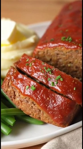 Meatloaf recipe #MeatloafRecipe #ComfortFood #HomeCooking #DeliciousDinners #EasyRecipes #FamilyMeals #CookingAtHome #FoodieFavorites #YummyEats #RecipeOfTheDay | Yummy Recipes