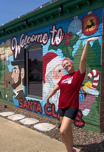 Where it’s Christmas all year! 🎅🏼🎄 #SantaClausIN #santaclaus #holidayworld #SantasReindeerRanch #reindeer @Holiday World Splashin Safari @haytrace