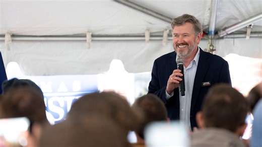 Thomas Massie, in national spotlight, sounds confident at campaign launch