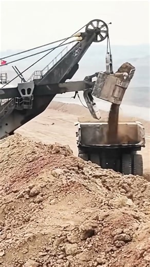 Mining projects using big bagger machines #shorts