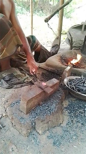 #shorts Making amazing nails using one hand