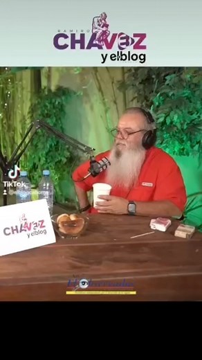 1.8K views · 187 reactions | En mi querido Caborca no pasa nada ! Ramiro Chávez y el @elblog_caborca Felicitamos al talento caborquense de Ramiro Chávez conductor del podcast “el blog de caborca” y a Moisés Reyna propietario de la empresa Audiovisual, por esta iniciativa. Apoyemos raza a esta innovadora producción, y esperemos con ansias el podcast con el Wero Hans. | Art. 7mo el Observador | Facebook