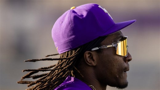 LSU baseball: Injury updates on Chris Stanfield, Seth Dardar and more from Jay Johnson
