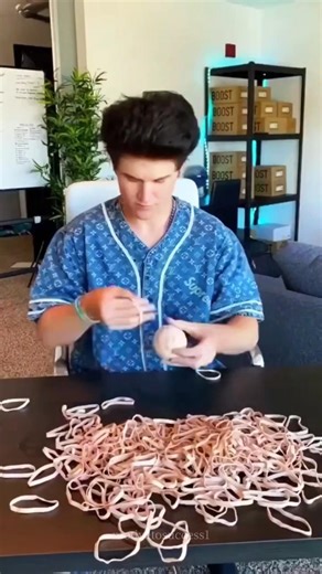 1000 Rubber Bands Se Banayi Giant Ball😱