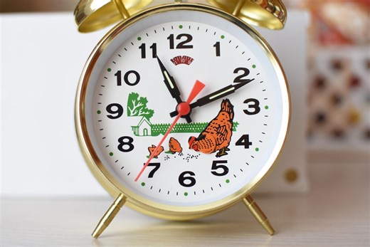 Vintage Mechan Animated Alarm Clock//chinese Alarm Clock 80s//working Desk Alarm Clock//vintage Table Clock//old Alarm Clock//working Clock - Etsy Australia