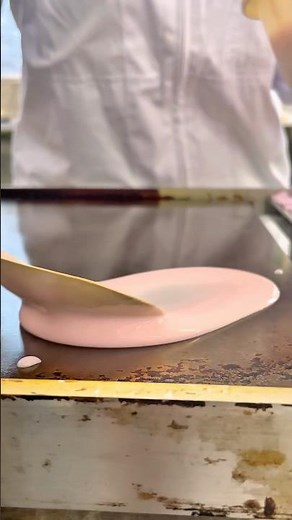 【毎朝職人が銅板で焼きあげる桜餅】 #お菓子のたいよう #和菓子 #japanesefood