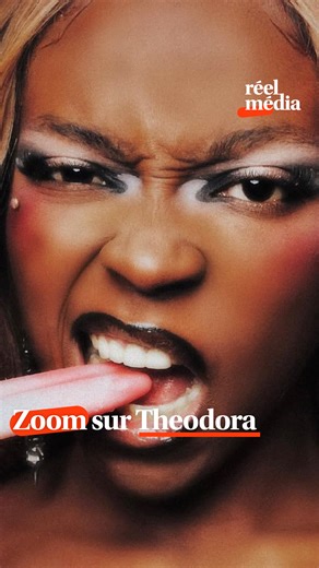 Fille de réfugiés congolais, Theodora a grandi entre plusieurs continents avant de tout quitter pour vivre sa passion : la musique. De Kongolese sous BBL à son propre label, elle impose sa voix et bouscule les codes de la chanson française. Entre succès fulgurant et parcours intime, zoom sur la vie de Theodora, la boss lady qui bouscule les codes de la chanson française. | Réel média