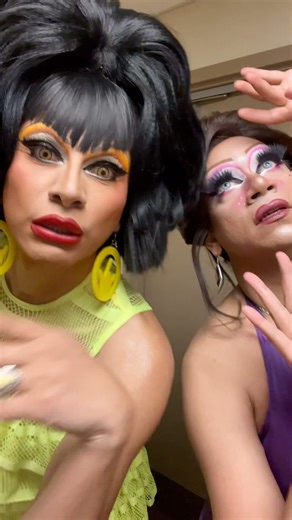 Deafies in Drag on Instagram: "This is how you sign DEAFIES IN DRAG. Thanks for coming to our Ted Talk 😌😌💅🏽💅🏽"