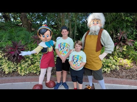 Meeting Pinocchio & Geppetto Surprise Meet & Greet Part 1 Hollywood Studios at Disney World