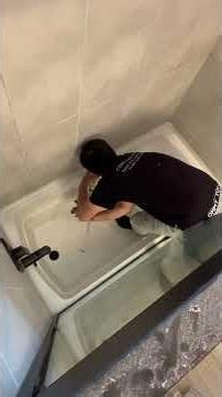 How to Recaulk a Tub-Shower Combo. #diy #handyman #craft #diycrafts #shower #caulking #bathroom