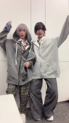 ネクタイの結び方を学ぶチュートリアル