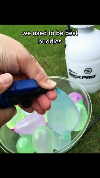 The future is here with our Happy Baby Balloons 🎈☀️💦 #waterfight #waterballoon #summer