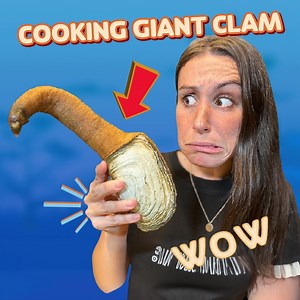 Cooking The Geoduck – A Seafood Spectacle! 🌊 | HellthyJunkFood