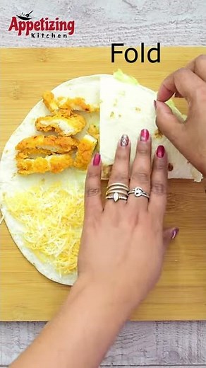 World's easiest Tortilla Wrap/ Sandwich with chicken // Quick and easy snack