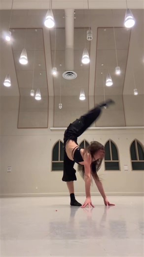 everybody get on the floooooorrrr