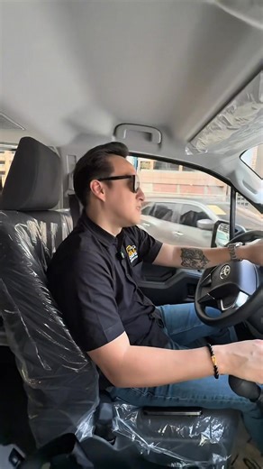 The best family van and the best commuter van in the philippines! Pwede din ito pang Artista Van at pwede rin ipa convert and customize kay Atoy Bodykits. Pwede din ito pang negosho! Demo ko sa inyo itong new unit Hiace Commuter! #Allcars #trendingpost #toyota #autosales #fyp #secondhand #fypreelsシ゚ #car #a #Toyota #trending #ᴛʀᴇɴᴅɪɴɢʀᴇᴇʟs #secondhandcars #me #automobile #tfs #TFSPH | Kevin All Cars