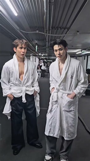Mew & Daou’s Backstage Moments ✨✨ #mewsuppasit #daou #alwaysmew #mewlions#friends#cute#shorts#model