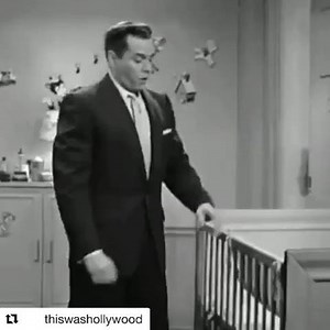 Ricky Ricardo (Desi Arnaz) telling Little Ricky his favorite bedtime story: Caperucita Roja/ Little Red Riding Hood. (I Love Lucy: Season 3, Ep 14-Ricky Minds The Baby). Happy 102nd Birthday Desi Arnaz (March 2, 1917 – December 2, 1986). #desiarnaz #babaloo #ilovelucy #actor #producer #talent #innovator | Que Eye TV