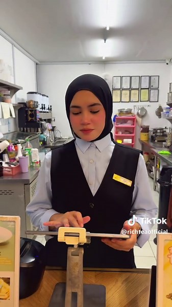 Kedai Teh Terbaik di Sipitang: Rich Tea Sipitang