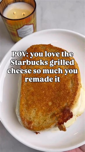 Starbucks grilled cheese RECIPE: https://badbatchbaking.com/copycat-starbucks-grilled-cheese/ #starbucks #grilledcheese #EasyMeals #lunchideas | Bad Batch Baking by Mallory Austin