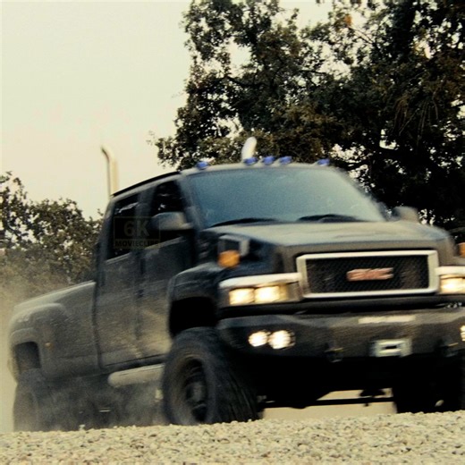 Vincent Barragan on Instagram: "Transformers 2007 Ending in 4K UHD HDR #movieclip #4kuhd #transformers2007 #transformersmovie #transformersbayverse #autobot #cybertron #6kmovieclips #movietime"