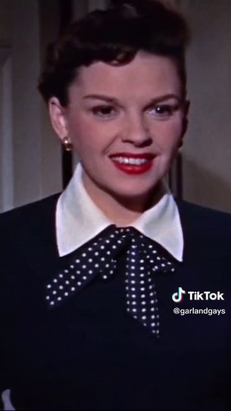 A Star Is Born (1954) #judygarland #jamesmason #astarisborn #iconicmovies #hesgross