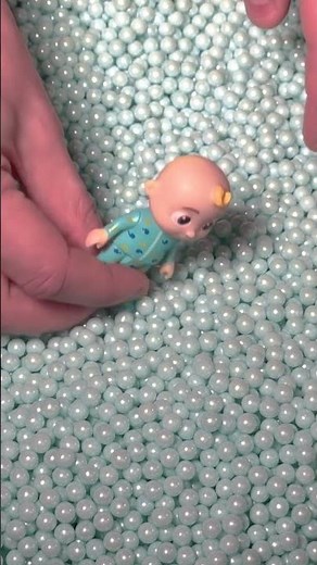 #cocomelon Bead Toy Treasure Hunt 👀 #kids #shorts