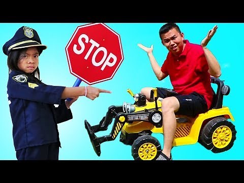 Emma Pretend Play as Police Stops Speed Car Racing and Littering Ice Cream Toys