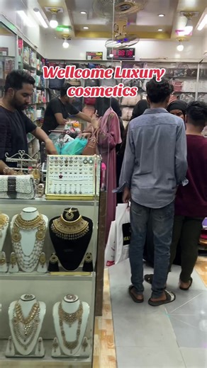 Experience the Luxury of Premium Cosmetics