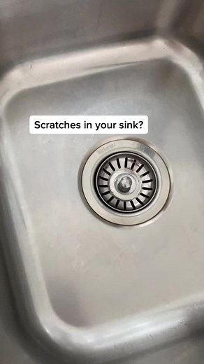 How to Remove Scratches in Your Sink with Baby Oil