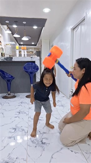 Invisible prank on mom😳👩🤯🤪🌈🚀 #cute #prank pran #funny #comedy #youtubeshorts #shorts