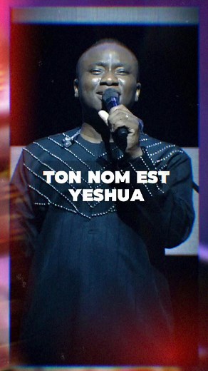 « D’âge en âge tu es le même, Saint et digne de louanges. Alpha Oméga, Tu règnes. Ton nom est Yeshoua (Jésus) le Mashiah (Messi). » 🌷Ce cantique est une expression d’adoration, avec un cœur qui s’humilie et contemple la grandeur, la sainteté, et le règne éternel de Yeshoua. 🌷C’est une foi qui confesse que Yeshoua est le seul et Saint sauveur du monde, donné par Dieu le Père. 🌷C’est une louange au Roi des rois, digne de tout honneur. 🌷Ses paroles ne sont pas dites seulement par crainte, mais 