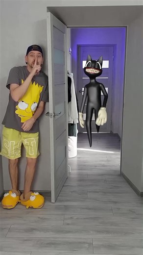 Cartoon Cat's Hilarious Roof Adventures