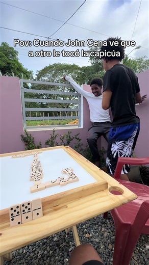 El cree que nadamas es a él que le tiene que tocar la capicúa 😭😭😭