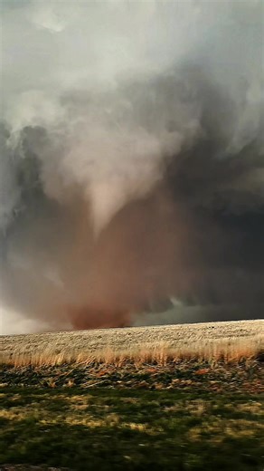 Experience the Thrill of Storm Chasing