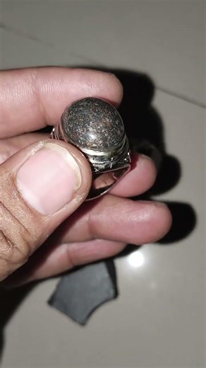 Permata madu kristal dn bor besakih merah