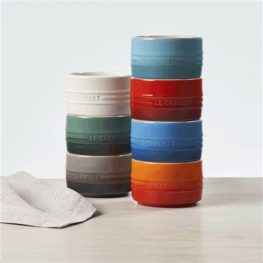 Stack 'em up. 🧑‍🍳 Our new Straight Wall Ramekins have a ridge along the base that allows them to stack without sticking together or tipping over. These little kitchen essentials are ideal for prepping and storing ingredients, holding items on cheese boards, or cooking and serving individually portioned cakes, cobblers, gratins, pot pies, and more. See more: https://bit.ly/3Uoc4NP | Le Creuset