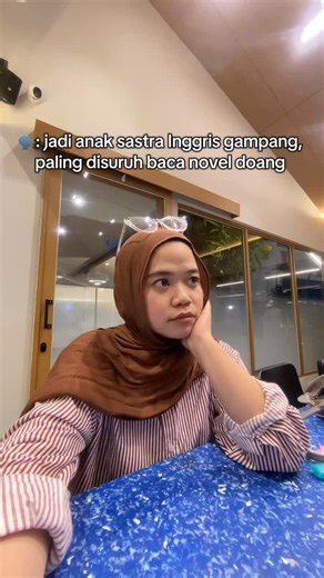 Journal Fitria on Instagram: "Siapa sangka ketemu syntax 😭💅🏻 #syntax #englit #englishliterature #sastrainggris #engliterature"