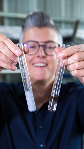 🔧 MULTI TECH 6 – Der Rostknacker! Das Universal-Kriechöl, das Rostschichten unterwandert und selbst festsitzende Bauteile löst 🚀 ✅ Kaltschrumpfwirkung bis -37°C ❄️ ✅ Erhöhte Kriecheigenschaft & Korrosionsschutz ✅ Verdrängt Feuchtigkeit – auch für elektronische Komponenten geeignet ✅ Schont Gummi, Kunststoff & Lack Ob Werkstatt, Garage oder Baustelle – MULTI TECH 6 macht Schluss mit Rost und blockierten Bauteilen. 👉 Welches Teil hat dir zuletzt Nerven gekostet, weil es festgerostet war? 🔩 #mu