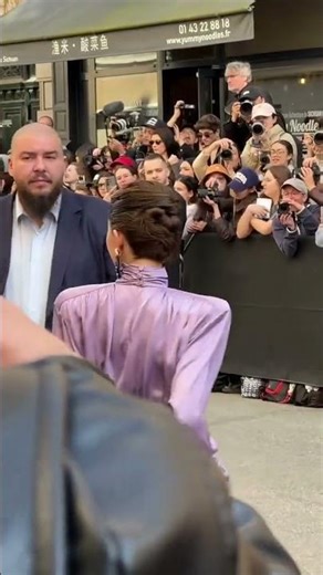 Wen Yongsan Stuns at Paris Fashion Week 2023: Exclusive Fashion Show Highlights