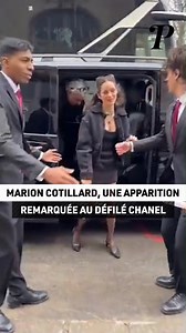 Apparition remarquée de Marion Cotillard au défilé Chanel. Une démarche hésitante, une attitude qui intrigue… De quoi susciter les réactions ! | Purepeople.com