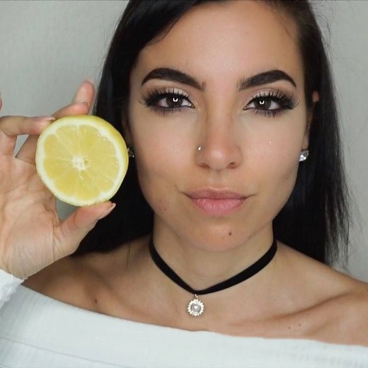 How to cover red blemishes also showing some natural way to get rid of them. One is ice that you can apply twice a day on the area for 15 seconds this will help reduce redness and inflammation the other is a lemon that you need to leave on for 5 min and then rinse! Product Details: Makeup Forever Step 1 Primer Base Hydratante 5 Creme de Camouflage Palette Too Faced Concealer "Born this way" in Light Elcie Cosmetics Warm Beige Foundation Nyx Cosmetics Sculpt&Hilight for contour Laura Geller Beaut