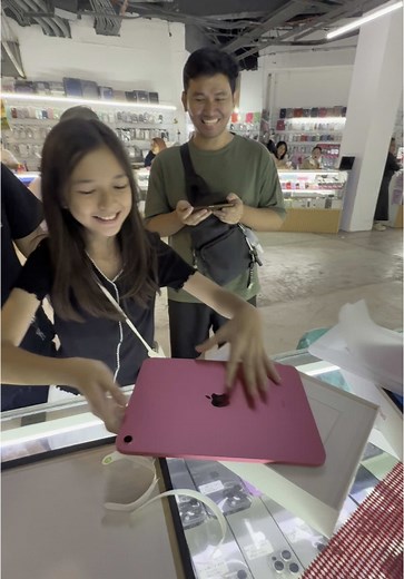 Unboxing the iPad 10th Generation: Features and More