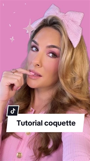 Tutorial de maquillaje Coquette. Ideal para dar un aspecto fresco y renuvenecedor al rostro. ¿Te animas a probar esta moda viral? #maquillaje #maquillajetutorial #coquettemakeup #maquillajetips #maquillajeprofesional #maquilladora #aprendermaquillaje