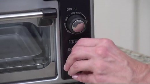 Hamilton Beach Toastation Oven with 2 Slice Toaster Combo, Ideal for Pizza, Chicken Nuggets, Fries and More, Black (22720)