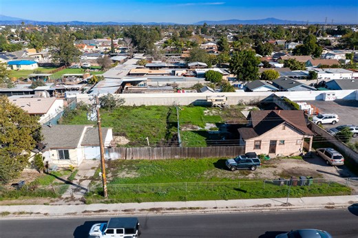 1230 S Wilmington Ave, Compton, CA 90220 - 2 Homes | 18,945sf of Land! | LoopNet